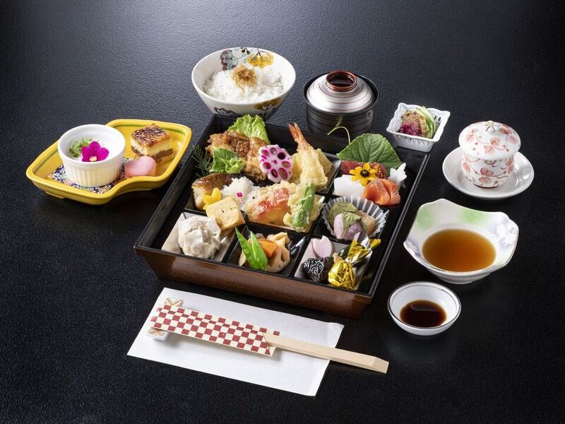  昼食