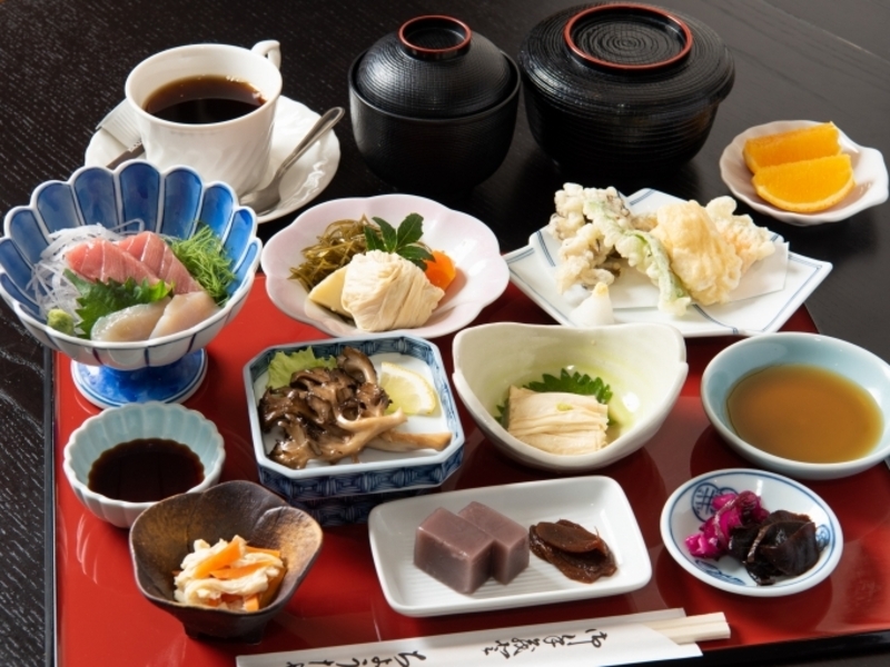  昼食