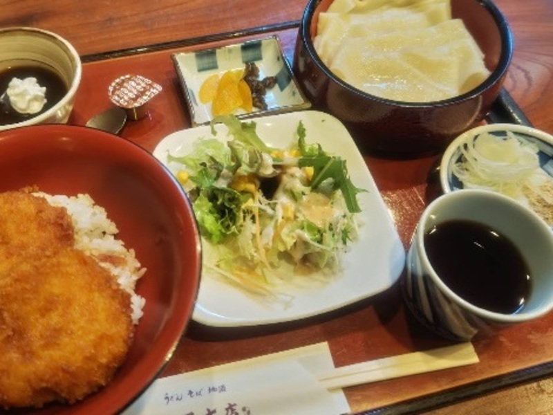  昼食