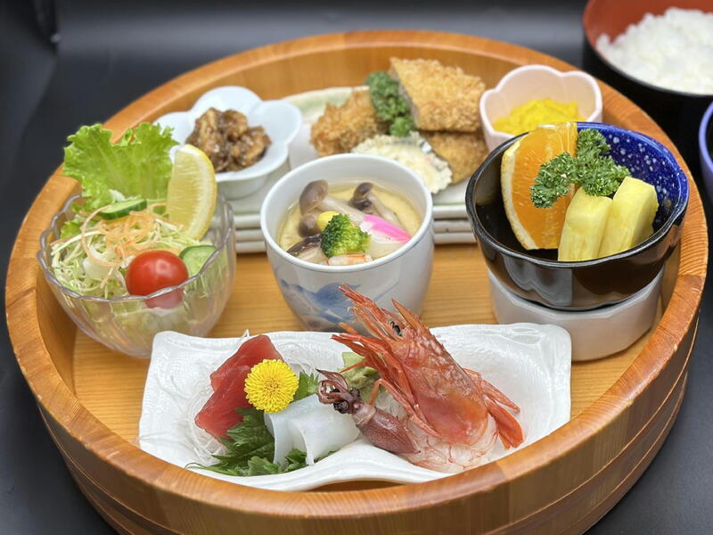  昼食