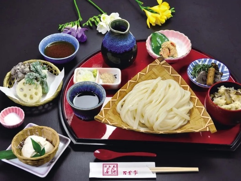  昼食