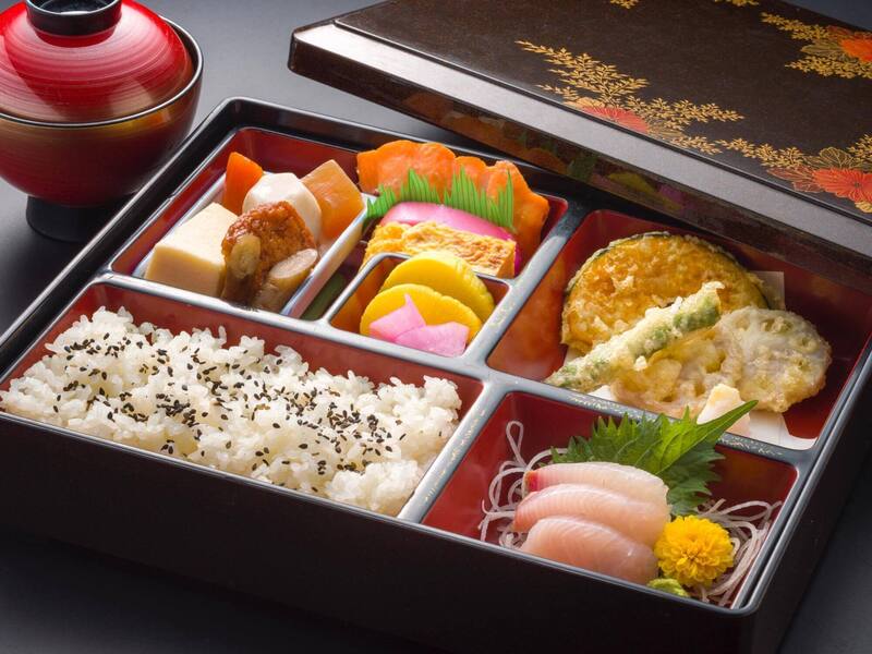  昼食