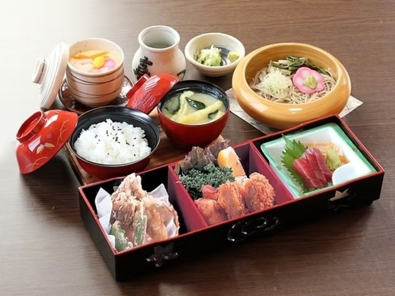  昼食
